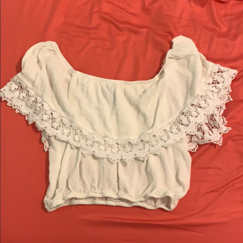 White loose fitting crop top